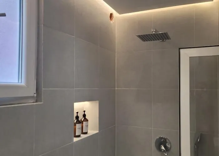 Cozy Studio, Vasil Shanto アパート *